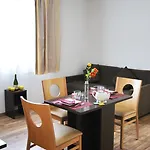 Sejours & Affaires Le Clos Beaumois Caen