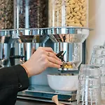 Sejours & Affaires Le Clos Beaumois 2*