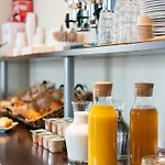 Sejours & Affaires Le Clos Beaumois 2* Caen