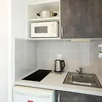 Aparthotel Sejours & Affaires Le Clos Beaumois Caen