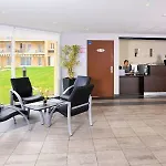 Sejours & Affaires Le Clos Beaumois Aparthotel