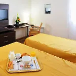 Sejours & Affaires Le Clos Beaumois 2* Caen