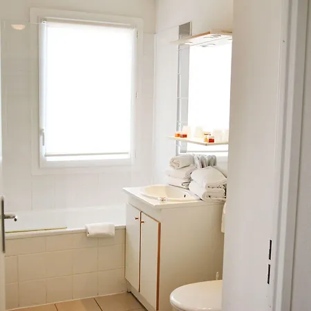 Sejours & Affaires Le Clos Beaumois Apart-hotel Caen