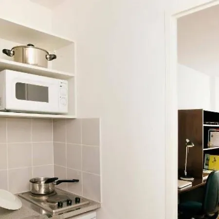 Aparthotel Sejours & Affaires Le Clos Beaumois Caen
