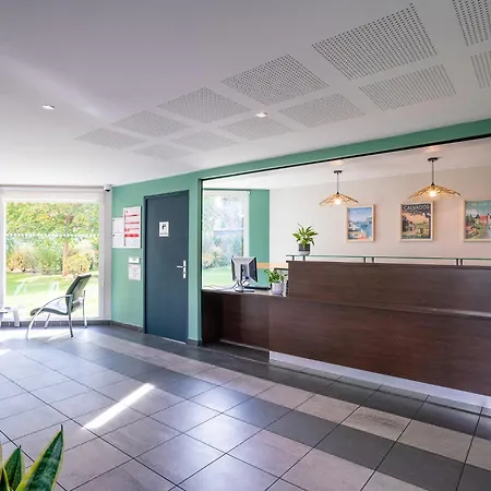 Sejours & Affaires Le Clos Beaumois 2*