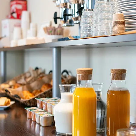 Sejours & Affaires Le Clos Beaumois 2* Caen