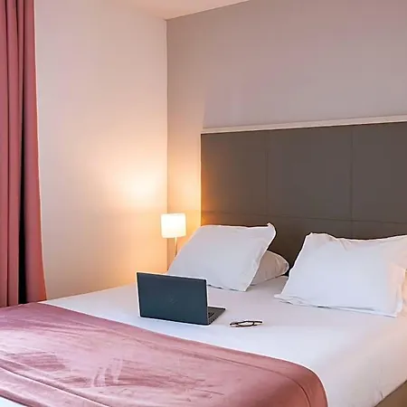 Sejours & Affaires Le Clos Beaumois 2* Кан