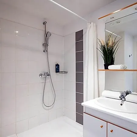 Sejours & Affaires Le Clos Beaumois Апарт-отель