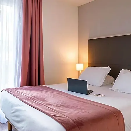 Sejours & Affaires Le Clos Beaumois Апарт-отель 2*