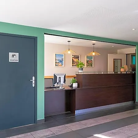 Апарт-отель Sejours & Affaires Le Clos Beaumois Кан
