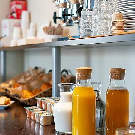 Sejours & Affaires Le Clos Beaumois 2*