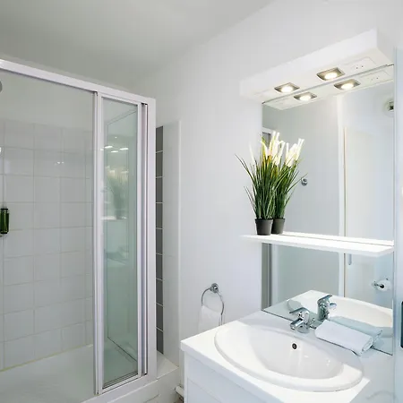 Séjours&affaires Le Clos Beaumois Aparthotel 2*