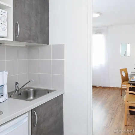 Séjours&affaires Le Clos Beaumois 2*