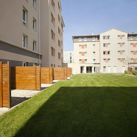 Séjours&affaires Le Clos Beaumois Appart hôtel 2*