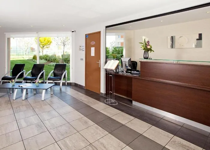 Aparthotel Sejours & Affaires Le Clos Beaumois