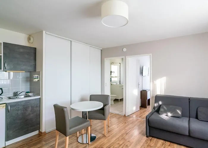 Aparthotel Sejours & Affaires Le Clos Beaumois Caen