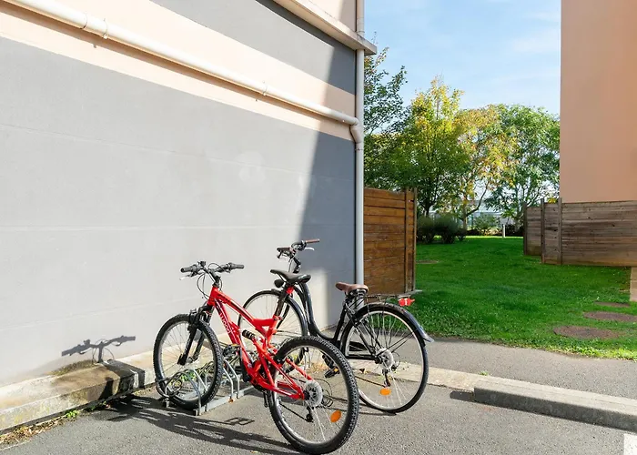 アパートホテル セジュール＆アフェール ル クロ ボーモワ