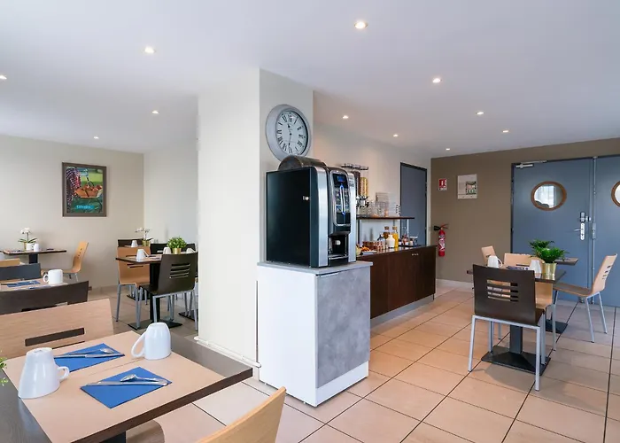 Sejours & Affaires Le Clos Beaumois Aparthotel 2*