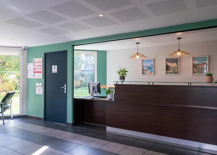 セジュール＆アフェール ル クロ ボーモワ