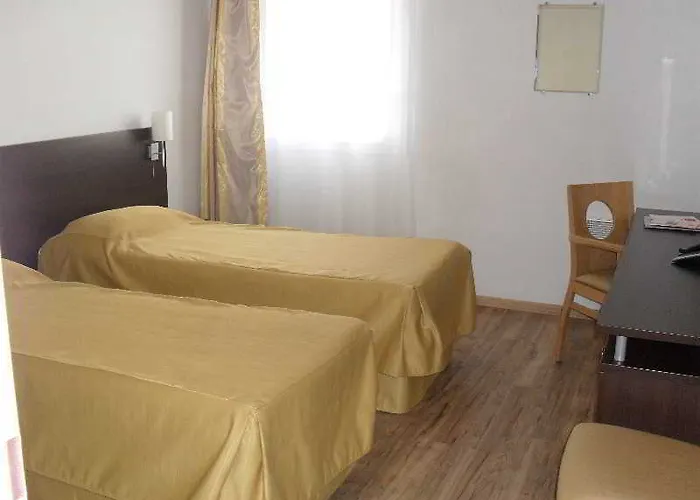 Sejours & Affaires Le Clos Beaumois Aparthotel Caen